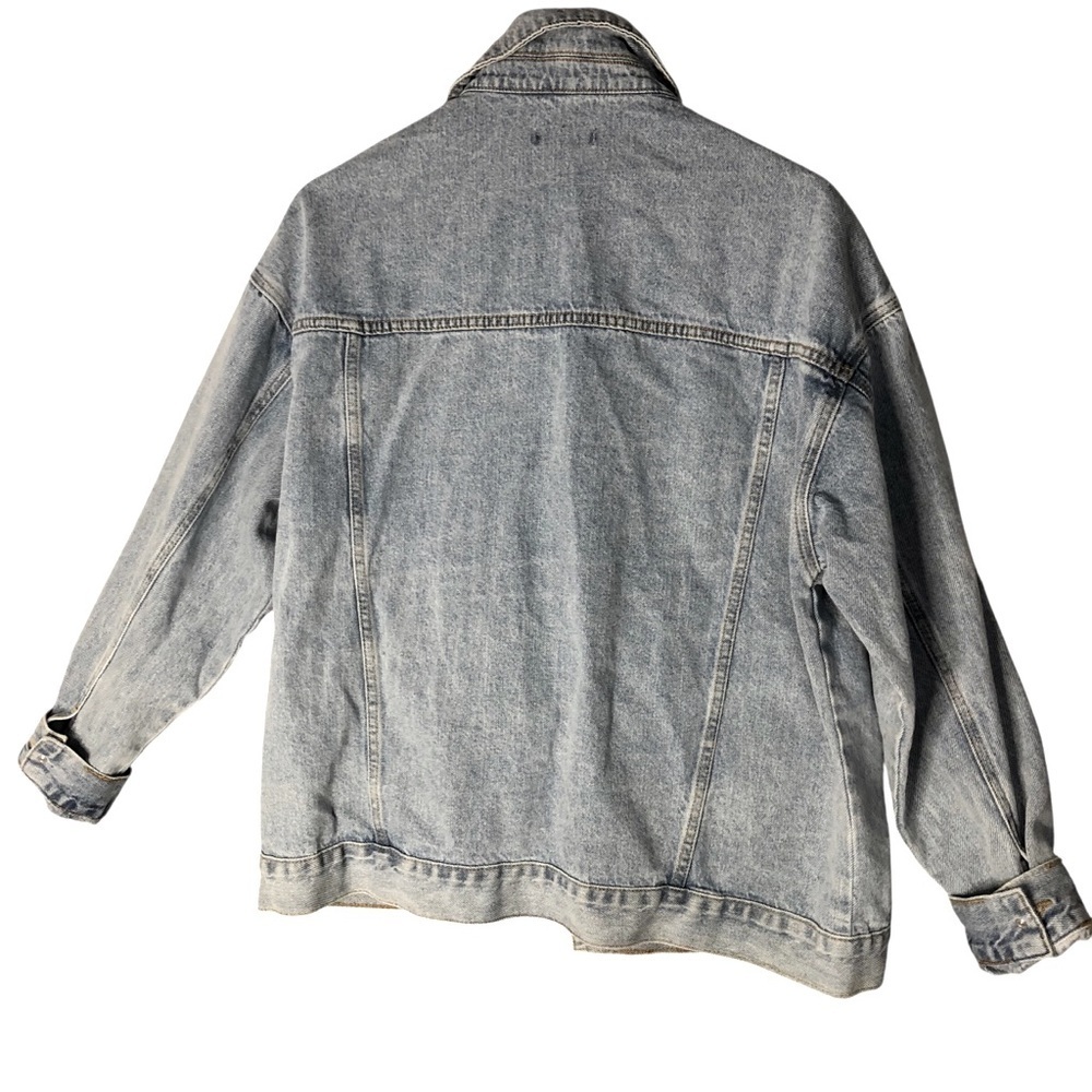Forever 21 Jean Trucker Jacket Sz L NWT Lightwash Relaxed Casual Denim Classic - Picture 4 of 10